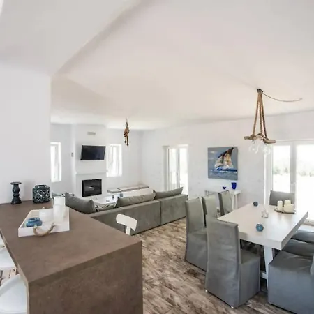 Villa Refreshing Bright Near The