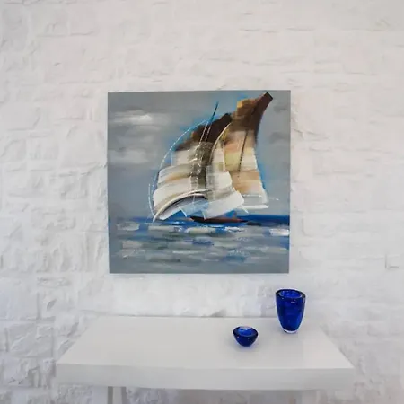 Refreshing Bright Near The Villa Livadiá