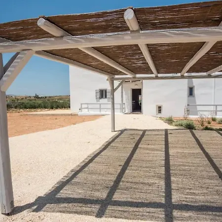 Villa Refreshing Bright Near The Livadiá