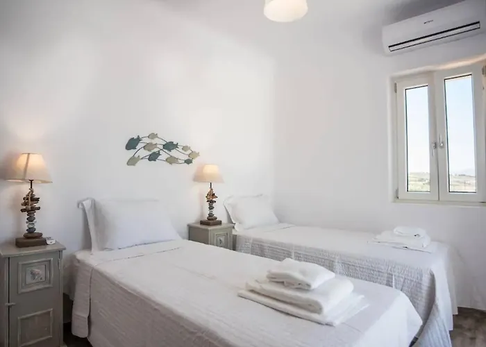 Refreshing Bright Near The Vila *