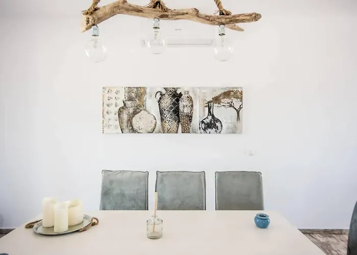 Refreshing Bright Near The Vila *