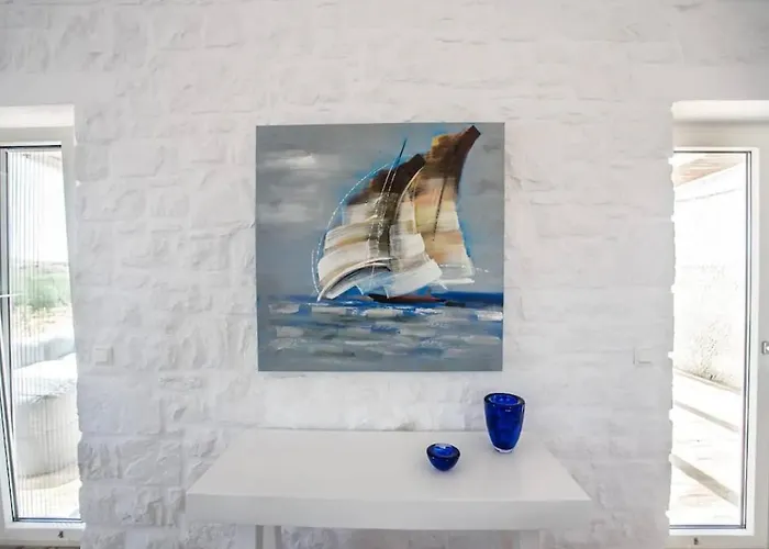 Refreshing Bright Near The Vila Livadia (Paros)