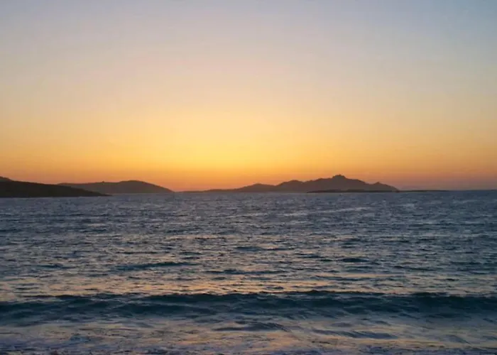 Refreshing Bright Near The Villa