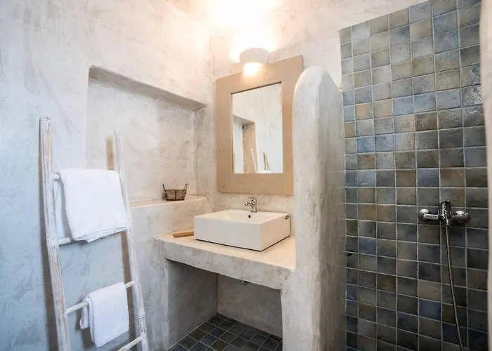 Refreshing Bright Near The * Livadeia